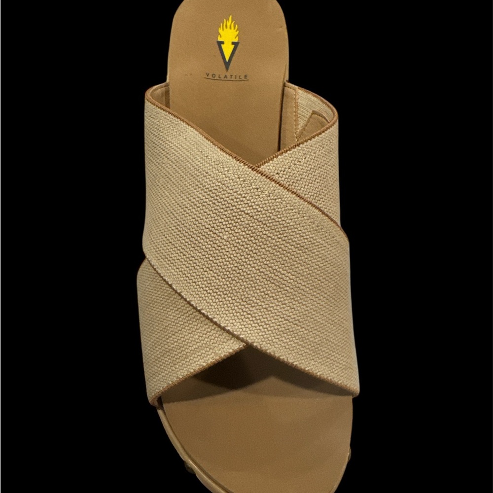 Volatile‎ Tan Wedge Sandals - Picture 2 of 2